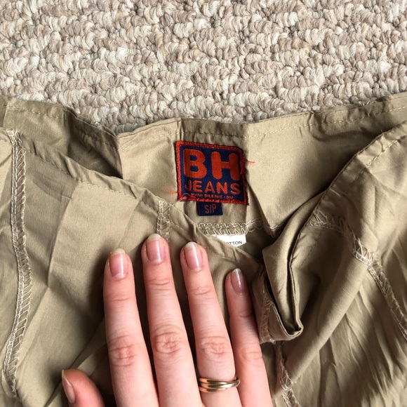 Flowy pastel midi skirt - Picture 2 of 3